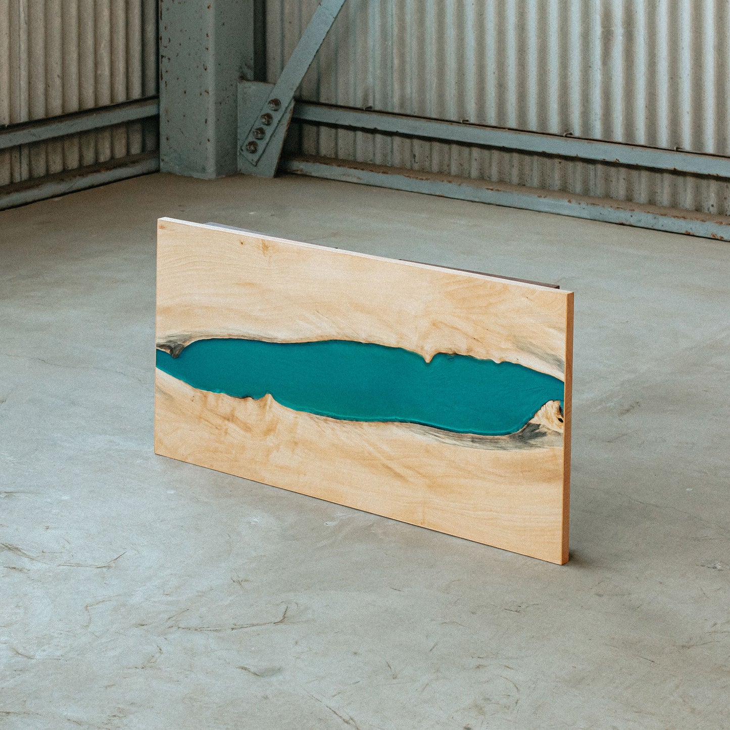 レジンテーブル（トチ）｜Resin Table（Conker tree）