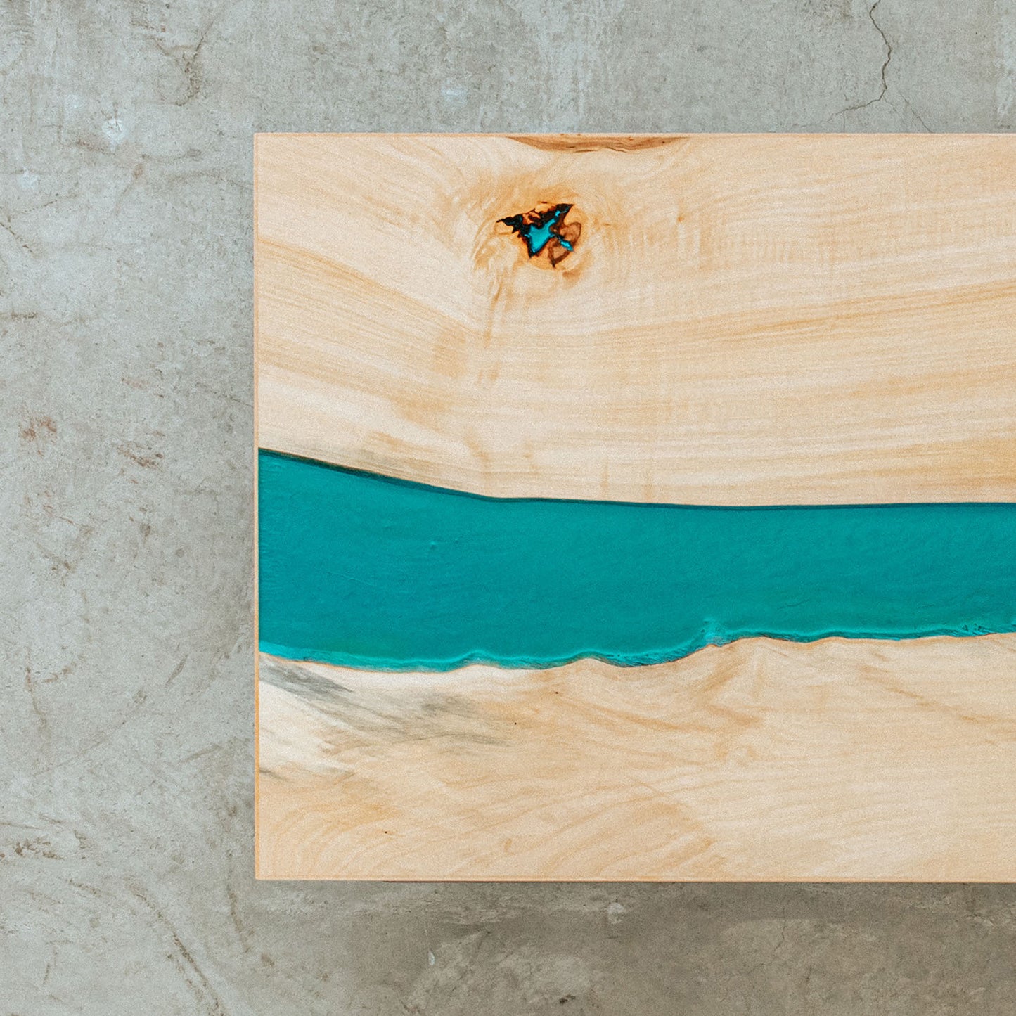 レジンテーブル（トチ）｜Resin Table（Conker tree）