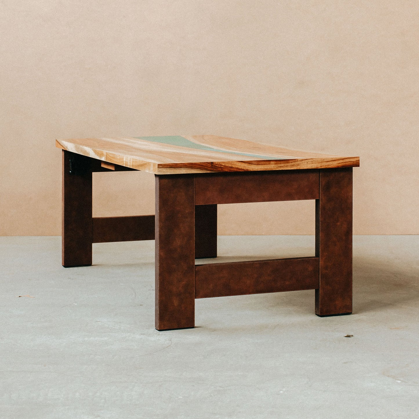 レジンテーブル（トチ）｜Resin Table（Conker tree）