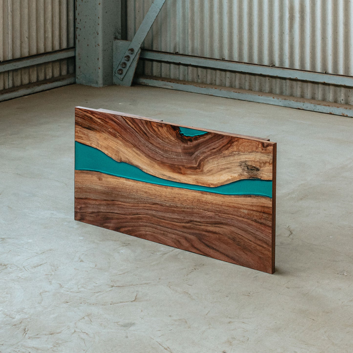 レジンテーブル（ウォールナット）｜Resin Table（walnut）