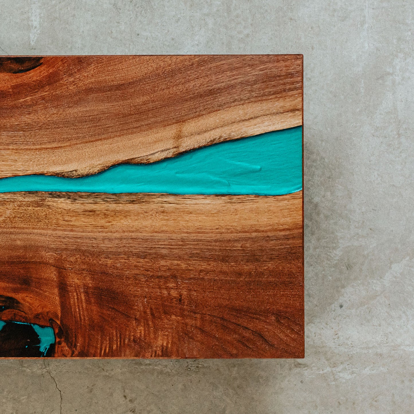 レジンテーブル（ウォールナット）｜Resin Table（walnut）