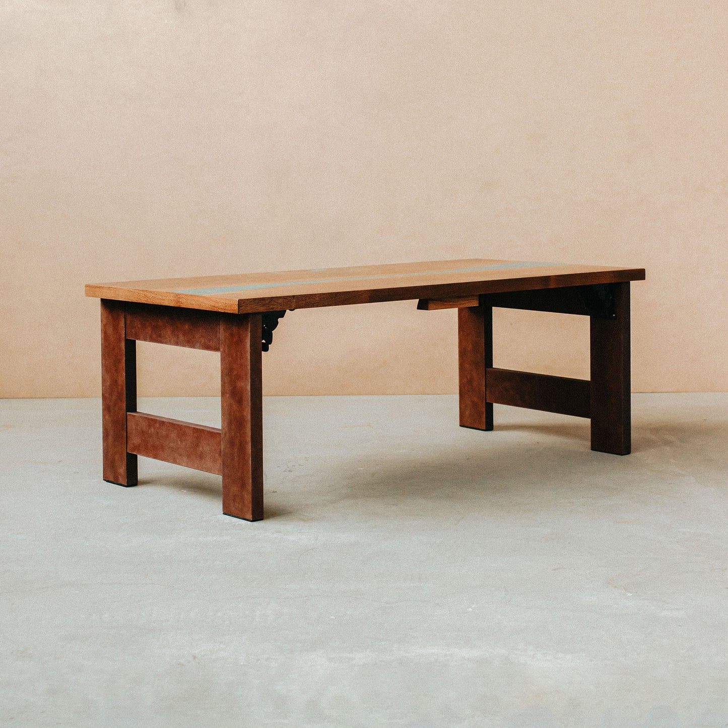 レジンテーブル（ウォールナット）｜Resin Table（walnut）