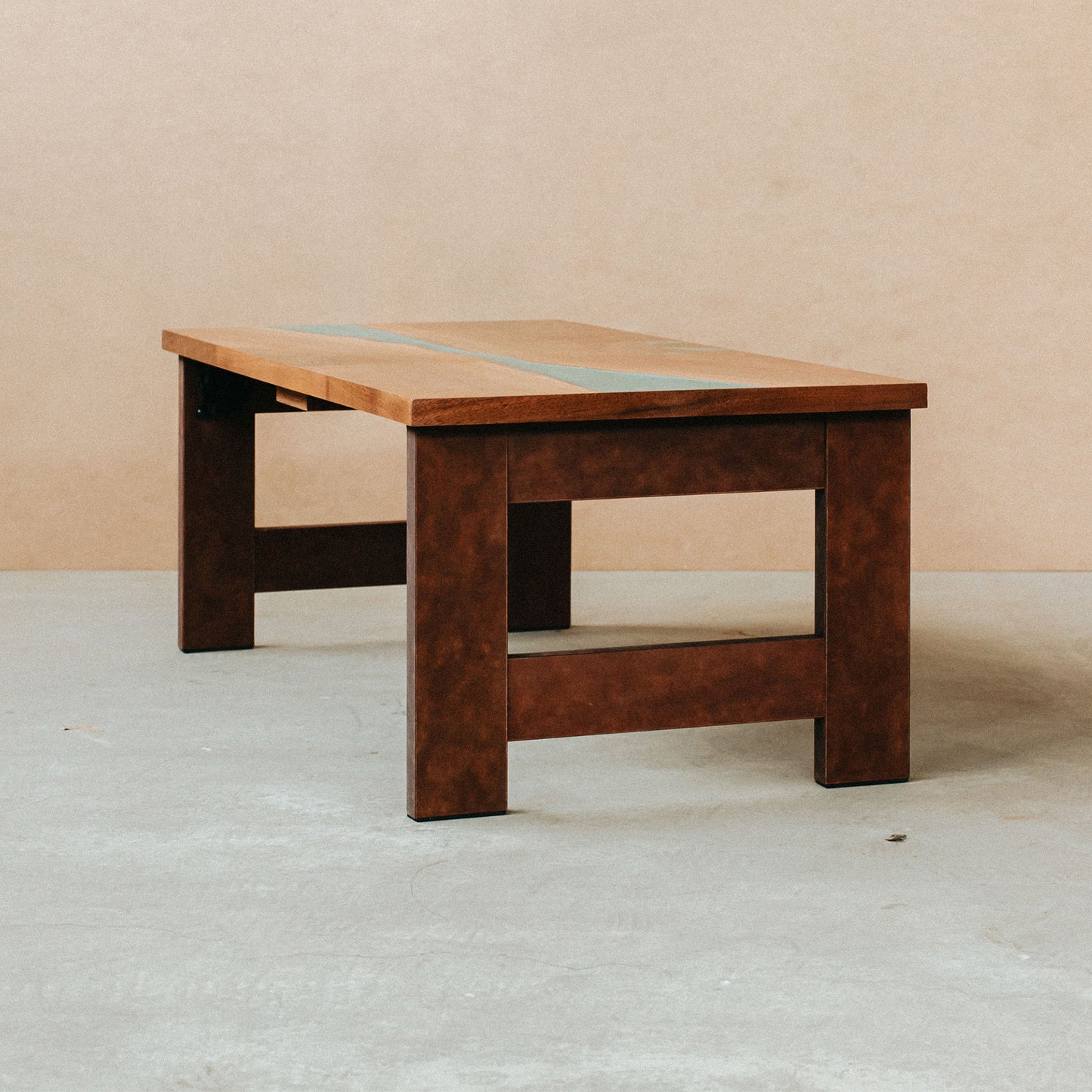レジンテーブル（ウォールナット）｜Resin Table（walnut）