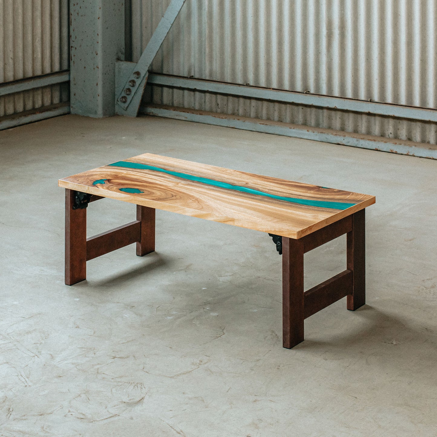 レジンテーブル（クス）｜Resin Table（Camphorwood）