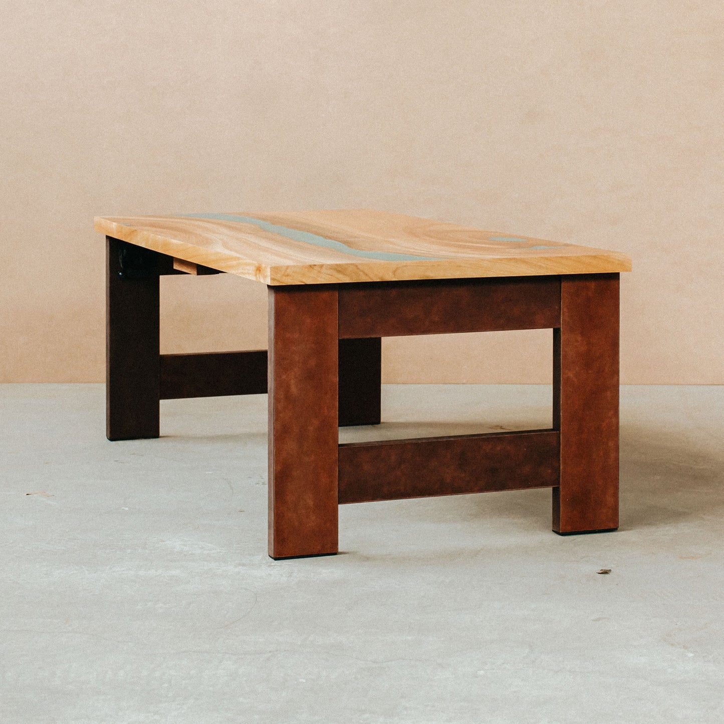 レジンテーブル（クス）｜Resin Table（Camphorwood）