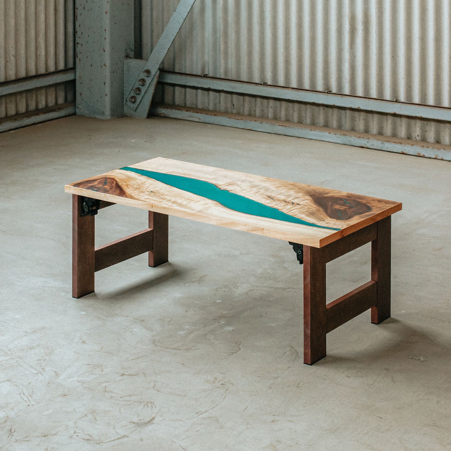 レジンテーブル（クス）｜Resin Table（Camphorwood）