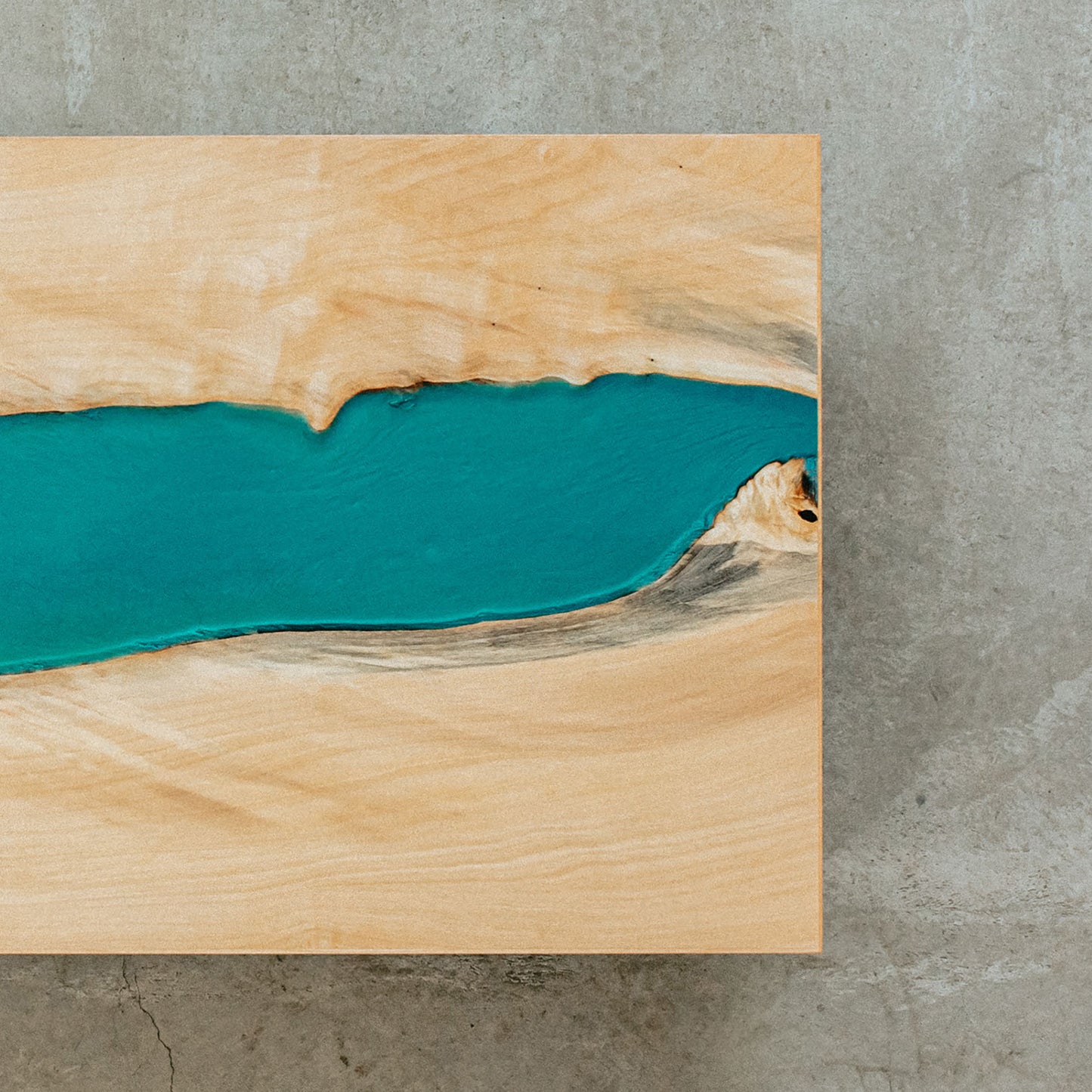 レジンテーブル（トチ）｜Resin Table（Conker tree）