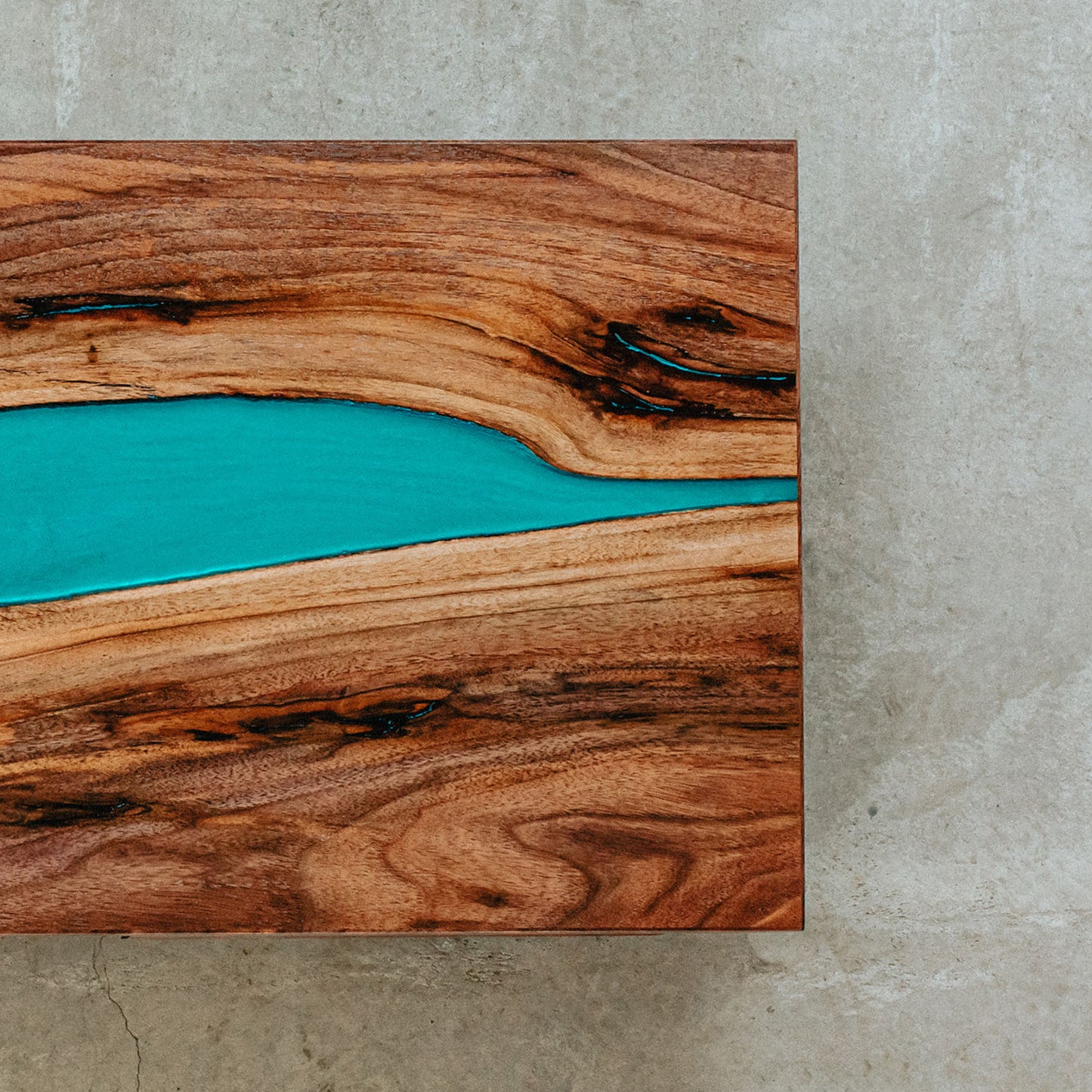 レジンテーブル（ウォールナット）｜Resin Table（walnut）