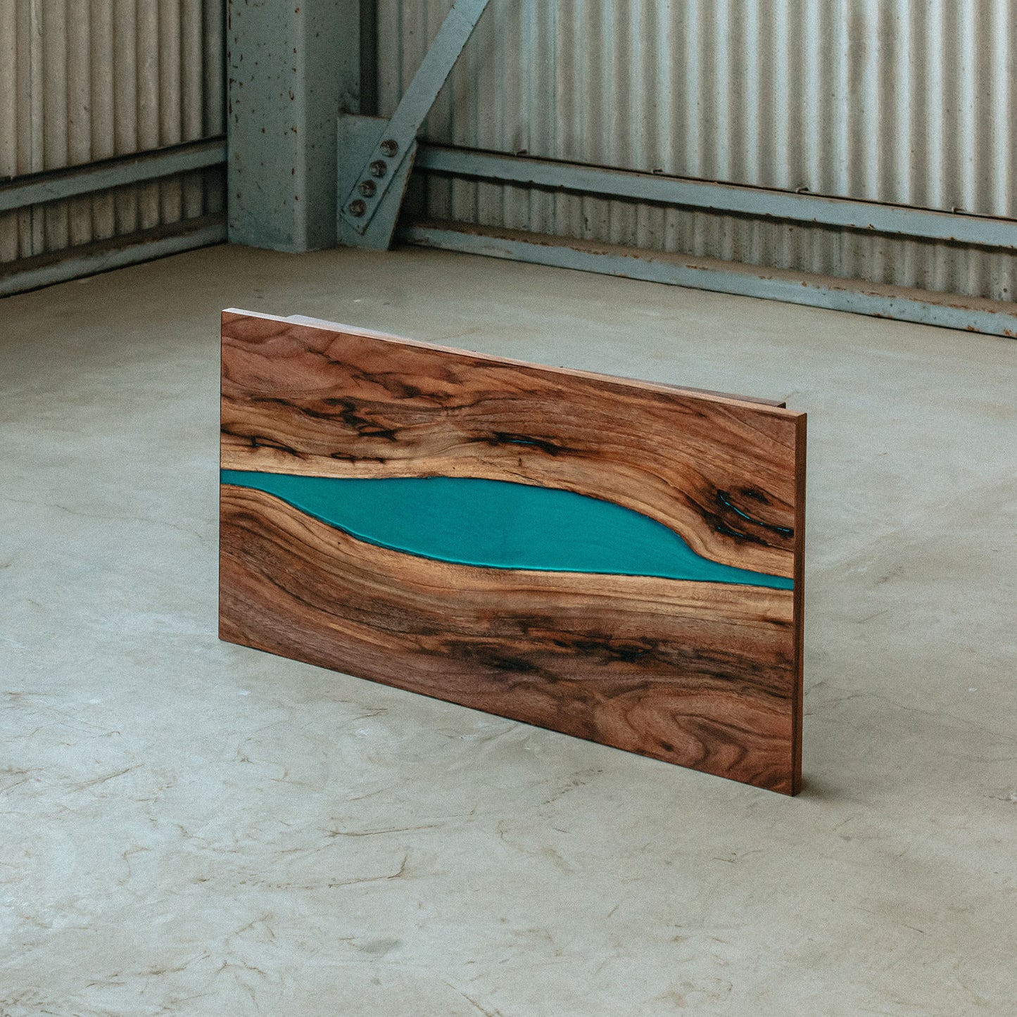 レジンテーブル（ウォールナット）｜Resin Table（walnut）