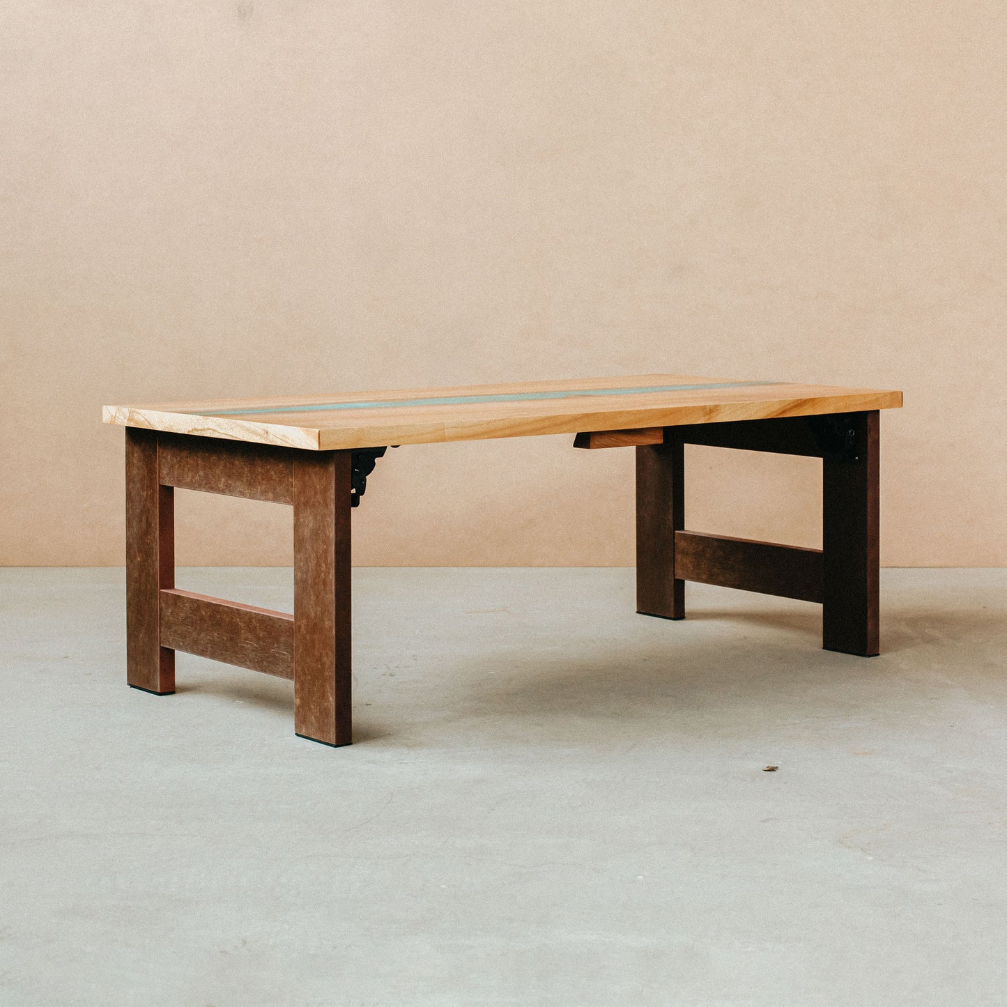 レジンテーブル（クス）｜Resin Table（Camphorwood）