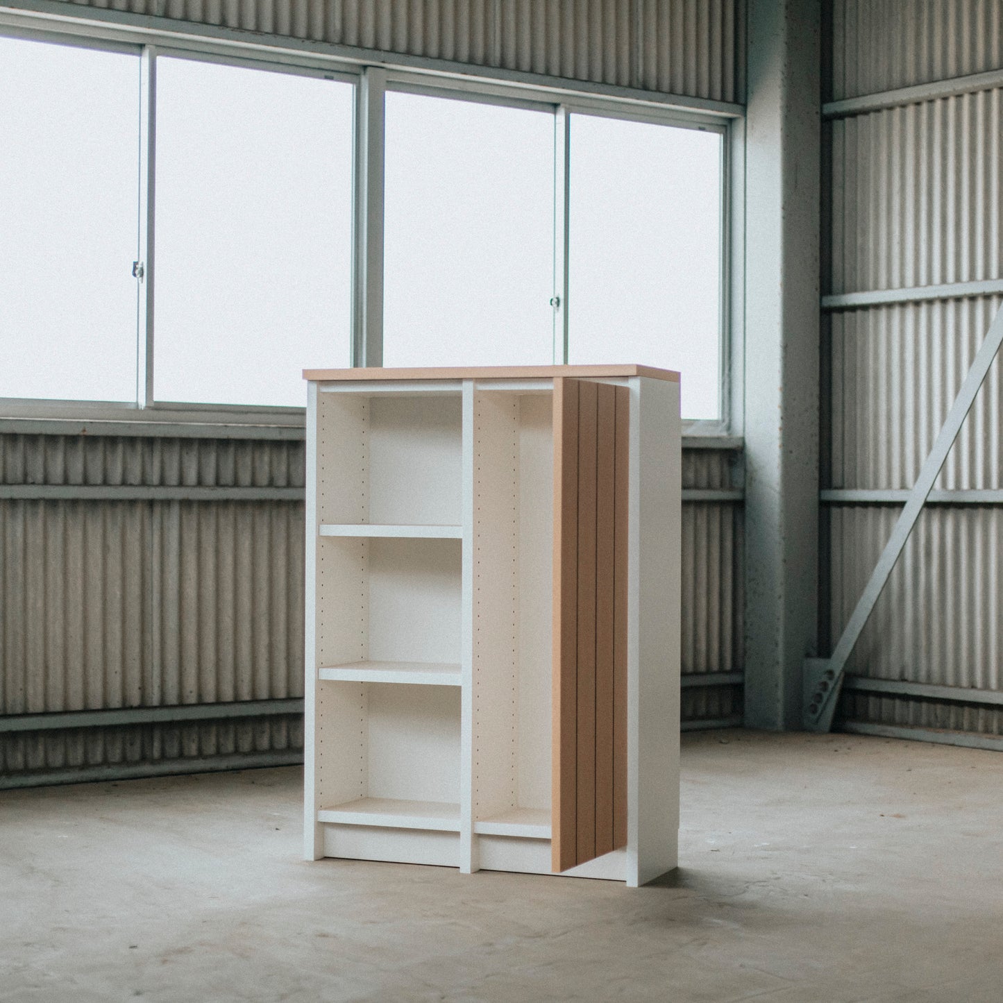 パネル付きキャビネット｜Cabinet with front panel